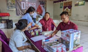 Donor darah yang dilakukan oleh Petugas Rutan Tarutung. Foto: Dok. Istimewa.